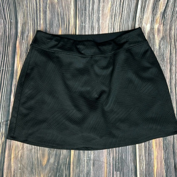 Active 8 Pants - Black Active Skort- Size Medium